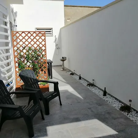 Ferienwohnung Doppiobi Torre Lapillo Exterior foto