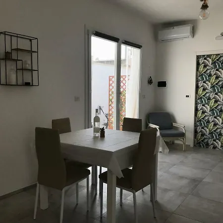 Ferienwohnung Doppiobi Torre Lapillo Exterior foto
